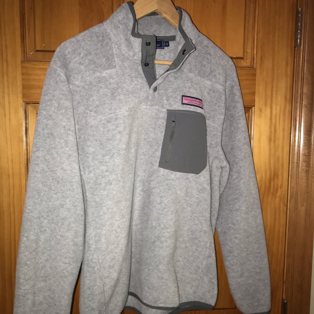 Vineyard Vines fleece pullover